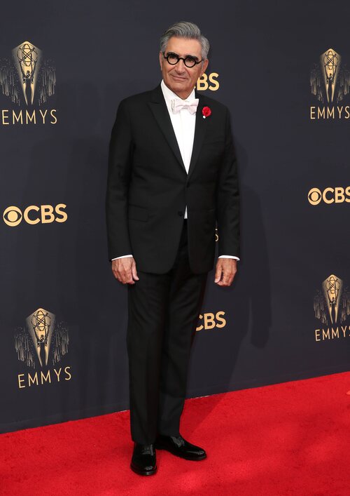 Eugene Levy con un tuxedo Valentino